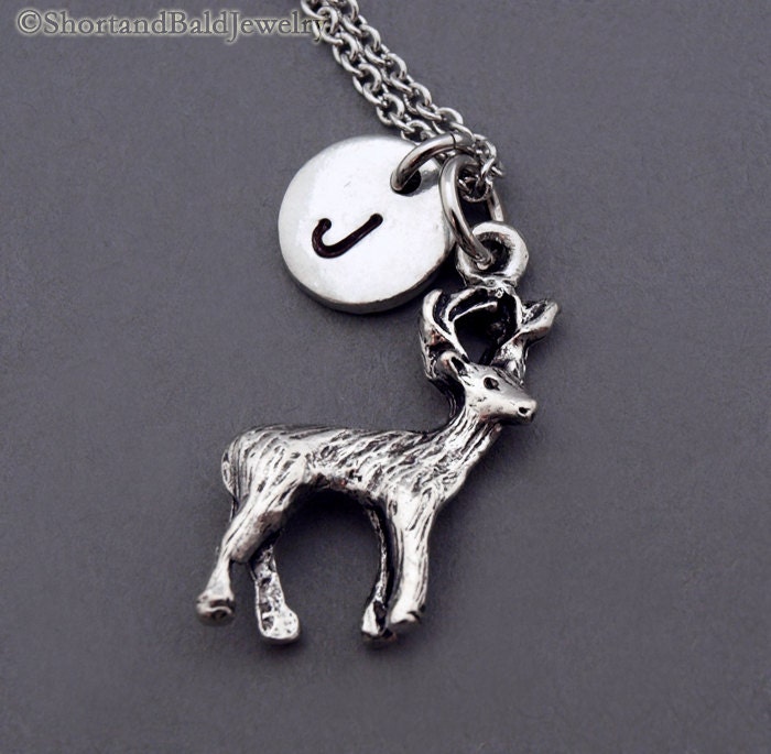 Hirsch Halskette, Hirschgeweih, Charme Schmuck, Silber Hirsch, Antikes Silber, Erste Hand Gestempelt, Personalisiert, Monogramm von ShortandBaldJewelry