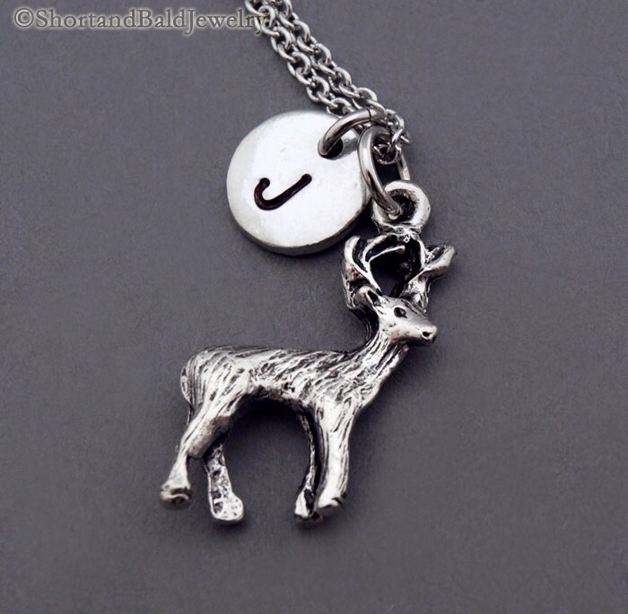 Hirsch Halskette, Hirschgeweih, Charme Schmuck, Silber Hirsch, Antikes Silber, Erste Hand Gestempelt, Personalisiert, Monogramm von ShortandBaldJewelry