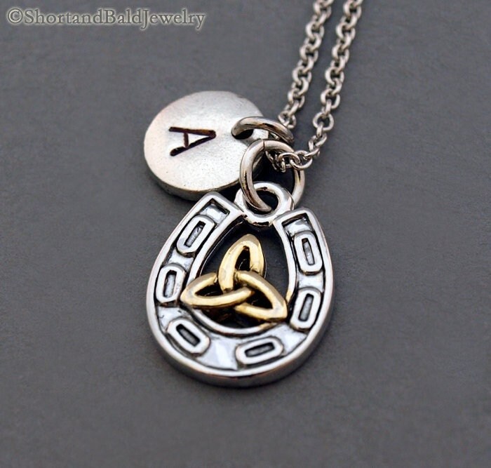 Hufeisen Halskette, Goldene Dreifaltigkeit Vater Sohn Heiliger Geist, Glücksbringer, Ursprüngliche Personalisiert, Monogramm von ShortandBaldJewelry