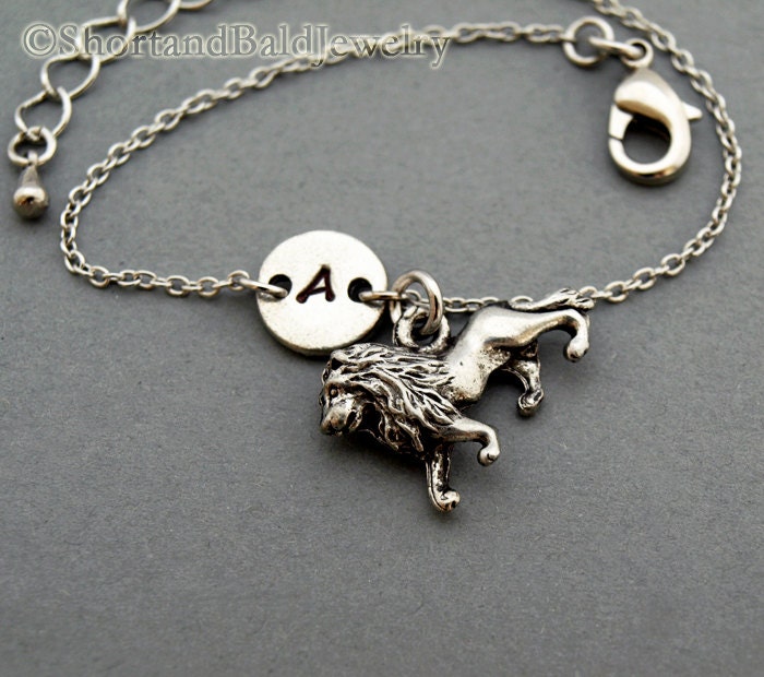 Löwe Bettelarmband, Antik Silber, Initial Armband, Freundschaft, Mütter, Verstellbar, Monogramm von ShortandBaldJewelry