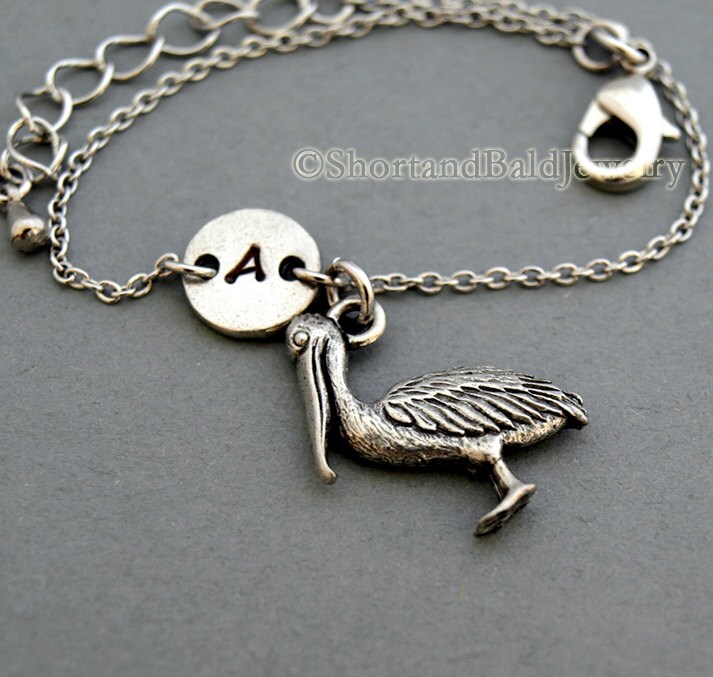 Pelikan Bettelarmband, Antik Silber, Initial Armband, Freundschaft, Mütter, Verstellbar, Monogramm von ShortandBaldJewelry