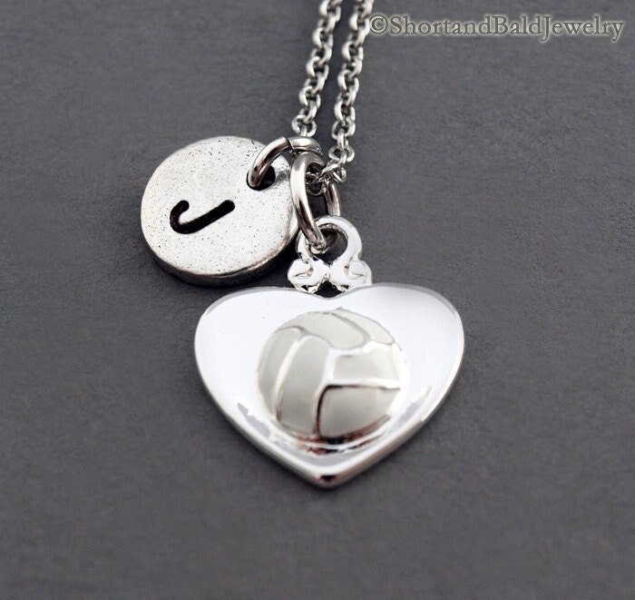 Volley Ball Halskette, Charme, Ball, Erste Personalisiert, Antik Silber, Monogramm von ShortandBaldJewelry