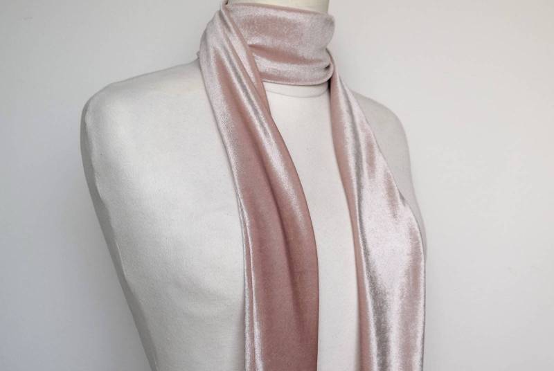 Blush Pink Samtschal, Schmaler Schal Samt, Schal Stirnband, Dünner Schal, Damen Krawatte, Hals Turban, Herbst Geschenk Blush Pink Samtschal, Schmaler Schal Samt, Schal Stirnband, Dünner Schal, Damen Krawatte, Hals Turban, Herbst Geschenk von ShoshkaBoutique