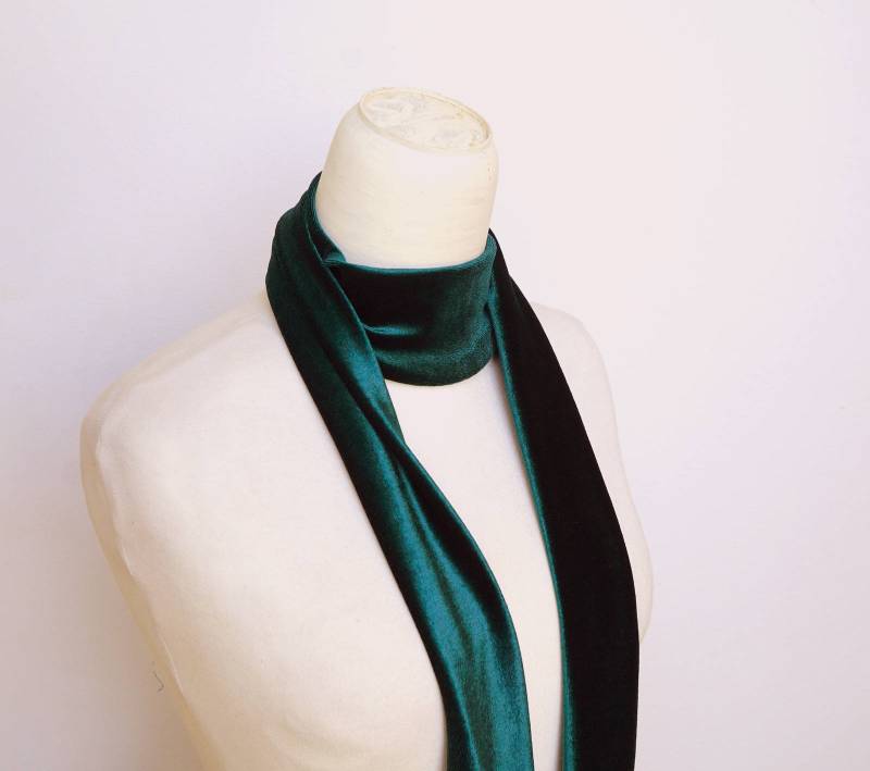 Grüner Samt Schal, Schmaler Schal Samt, Stirnband, Dünner Damen Krawatte, Hals Turban, Herbst Geschenk Grüner Samt Schal, Schmaler Schal Samt, Stirnband, Dünner Damen Krawatte, Hals Turban, Herbst Geschenk von ShoshkaBoutique