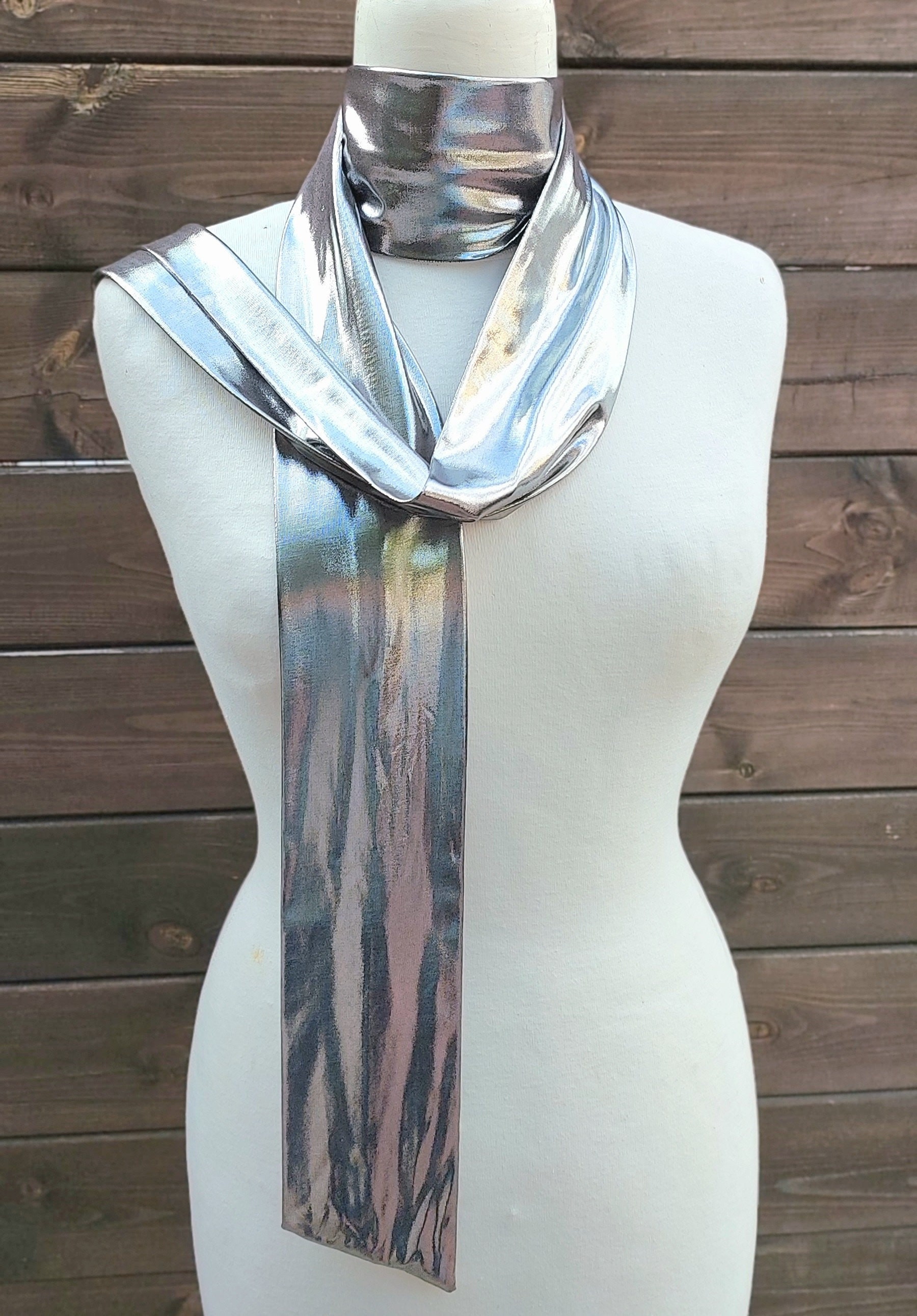 Metallic Silber Schal, Schmaler Print Schimmernder Lurex-Schal, Schal Stirnband, Damen Skinny Krawatte, Stirnband von ShoshkaBoutique