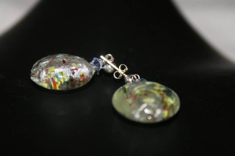 Ohrringe in 925Er Silber Mit Bunten Transparenten Ball Stil Murano, Silberfolie von ShowMeBeautiful