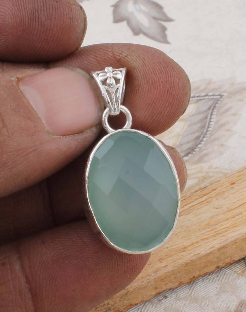 Aqua Calci Edelstein Anhänger Handgefertigter Boho Schmuck Aus Sterlingsilber von ShreeJaipurSilver925