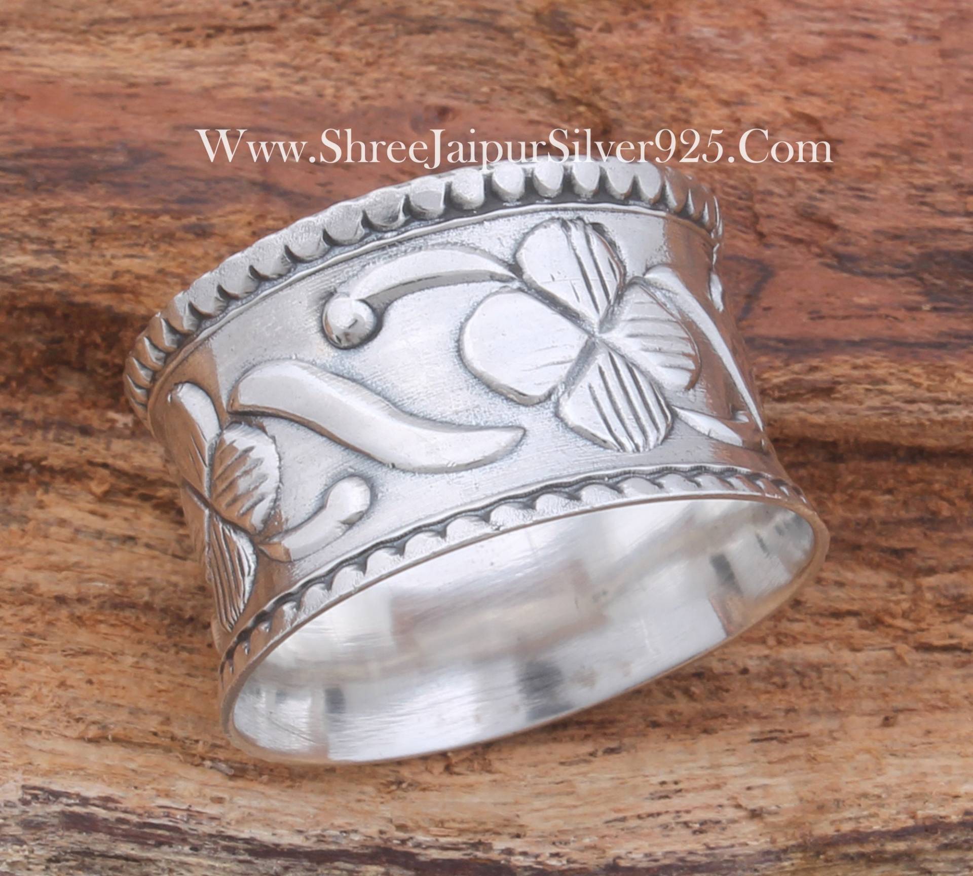 Boho Silber Handwerker 925 Sterling Gravierter Blumenbandring Für Frauen, Handgefertigter Silberner Ranken-Daumenbandring Hochzeitstagsgeschenke von ShreeJaipurSilver925