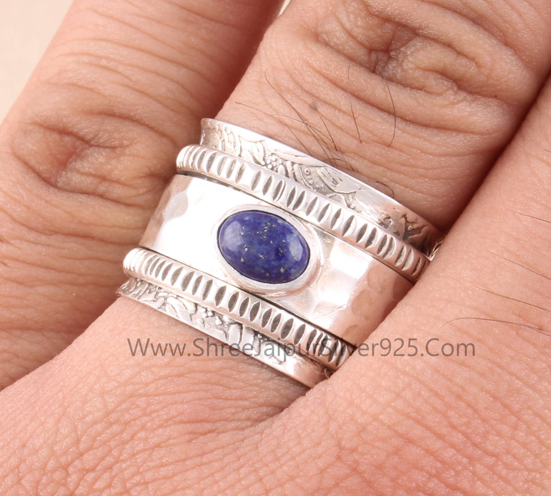 Lapislazuli Ovaler Ring Aus Massivem 925Er Sterlingsilber Für Frauen, Handgefertigter Gehämmerter Band-Angst-Fidget-Ring, Geschenke Zum Jahrestag von ShreeJaipurSilver925