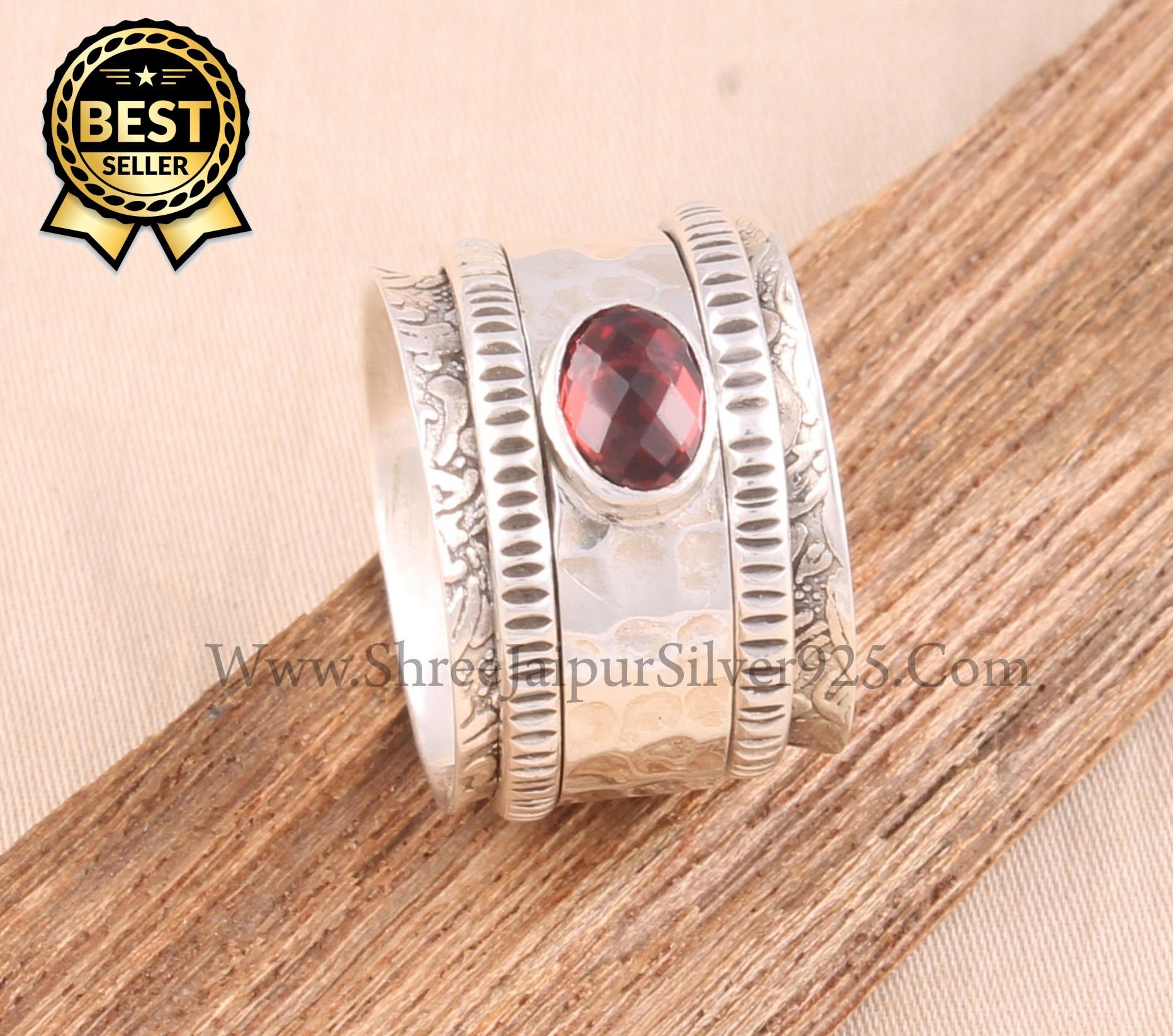 Natürlicher Granat Oval Band Massiv 925 Sterling Silber Spinner Ring Für Frauen, Handgemachtes Gehämmertes Angst Fidget Geschenke Zum Jahrestag von ShreeJaipurSilver925