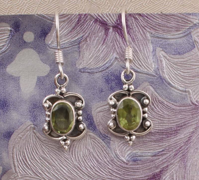 Peridot Sterling Silber Ohrringe Aaa Qualität Edelstein, Boho Blatt Design von ShreeJaipurSilver925
