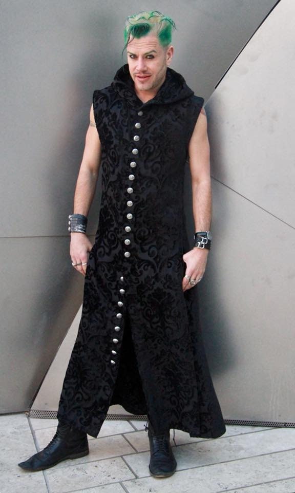 Wraith Robe - Schwarzer Geprägter Samt 1 Stück Links Größe Xl von ShrineofHollywood