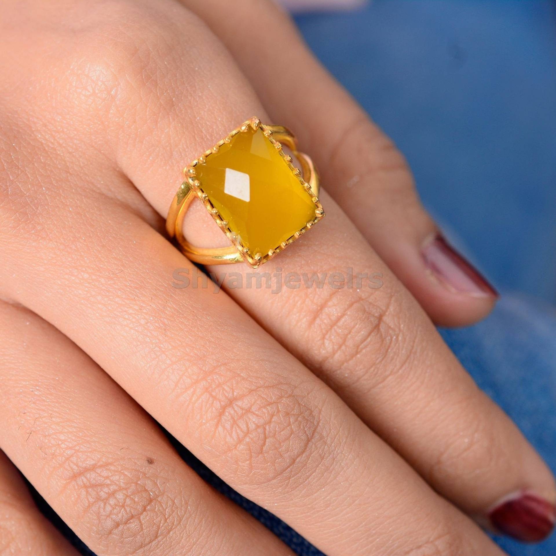 Gelber Chalcedon-Ring, 10x14mm Kissen-Chalcedon-Edelstein-Ring, 925Er Sterlingsilber-Ring, Goldlünetten-Set-Ring Für Frauen, Geschenk Sie von Shyamjewelrs