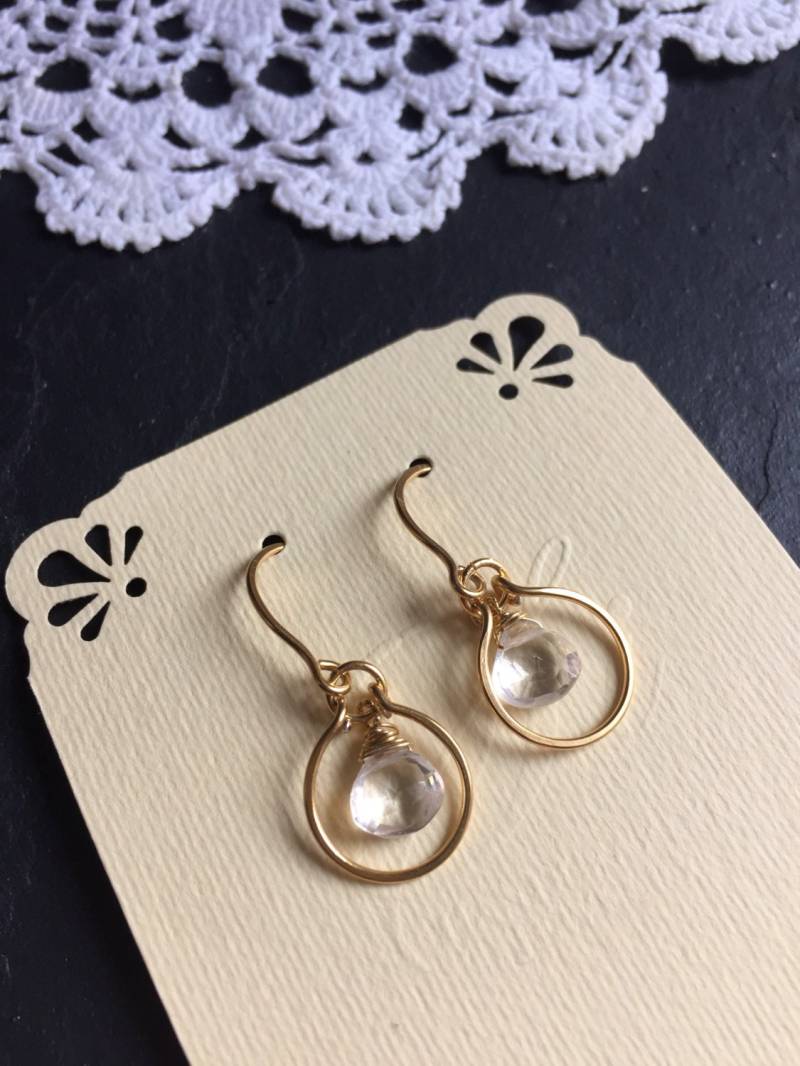 Citrin Gold Vermeil Birne Form Ohrringe, Kleine, Aber Vielseitig Citrin Gold Vermeil Birne Form Ohrringe, Kleine, Aber Vielseitig von SiJewelryDesign