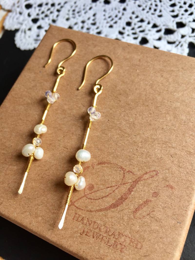 Süßwasserperle, Christalquarz, Gold Vermeil Ohrringe, Zierliche Finish Für Eine Veranstaltung Aussehen Süßwasserperle, Christalquarz, Gold Vermeil Ohrringe, Zierliche Finish Für Eine Veranstaltung Aussehen von SiJewelryDesign