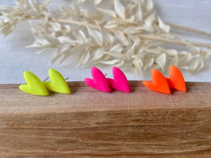 Herz Ohrringe Neon | Pink Orange Gelb Herzohrstecker Neonfarben Schmuck von SiOhLy