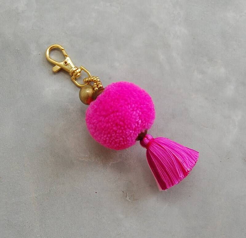 Handgemachte Bommel Mit Multi Rosa Tassel Schlüsselanhänger von SiamHillTribes