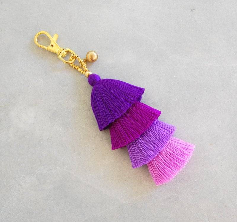 Handgemachte Ombre Lila Quaste Schlüsselanhänger & Zipper Charm von SiamHillTribes
