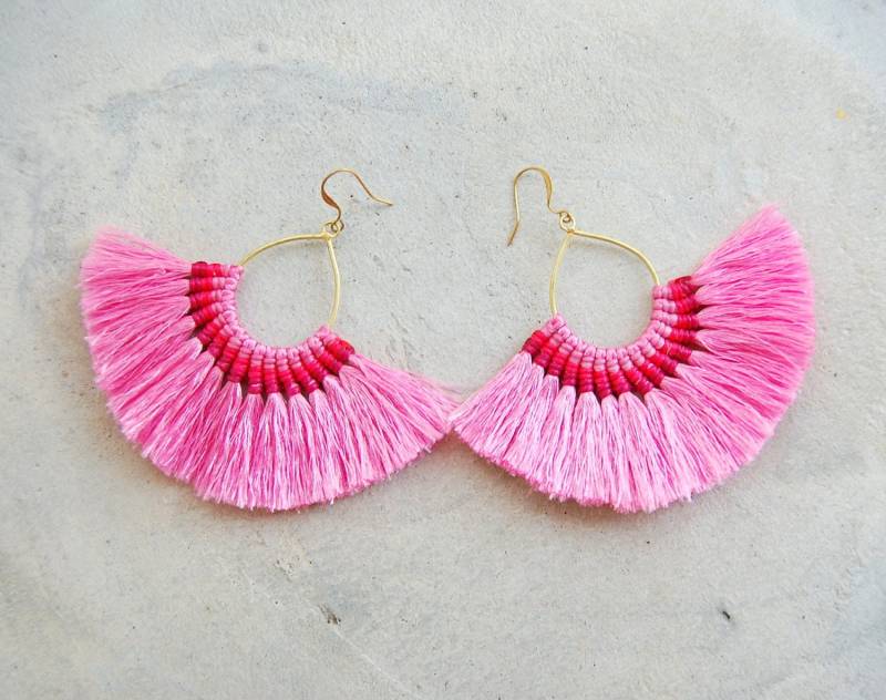 xl Handgemachte Rosa Halbkreis Quasten Ohrringe von SiamHillTribes