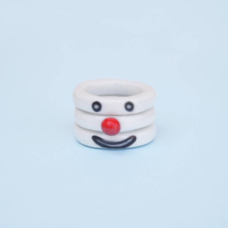 Emo Clown Ring/Siamese Twin Studio Tripple Porcealain Chunky Wendbarer Interaktiver Schmuck Lustiger Zirkus Stapelring Weird von SiameseTwinStudio