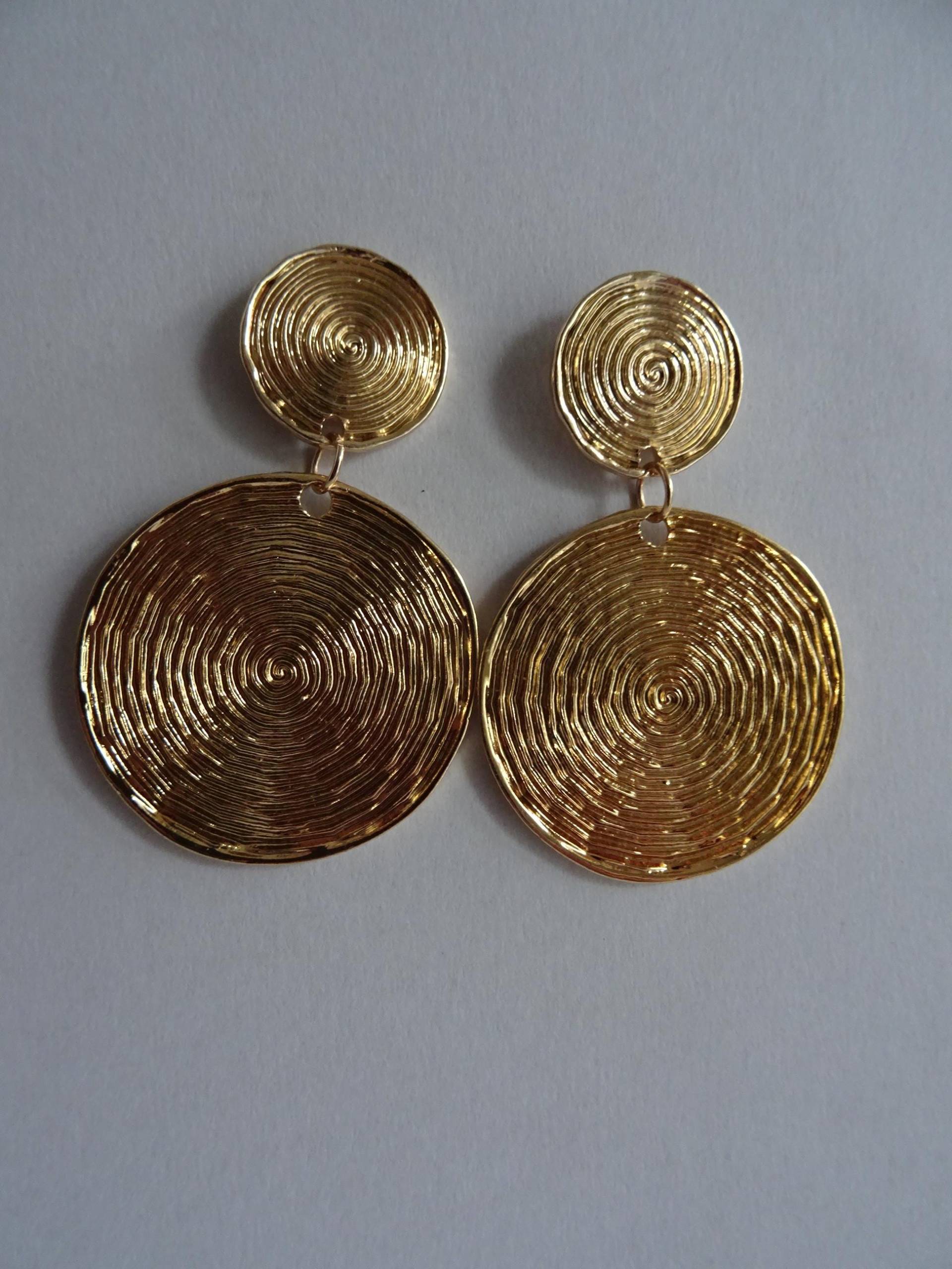 Goldene Ohrstecker, Folklore, Mottoparty, Ibiza, Sommerohrringe, Geburtstageschenk, Goldene Scheibenohrringe, Freundinnegeschenk Goldene Ohrstecker, Folklore, Mottoparty, Ibiza, Sommerohrringe, Geburtstageschenk, Goldene Scheibenohrringe, Freundinnegeschenk von SibeaDesign