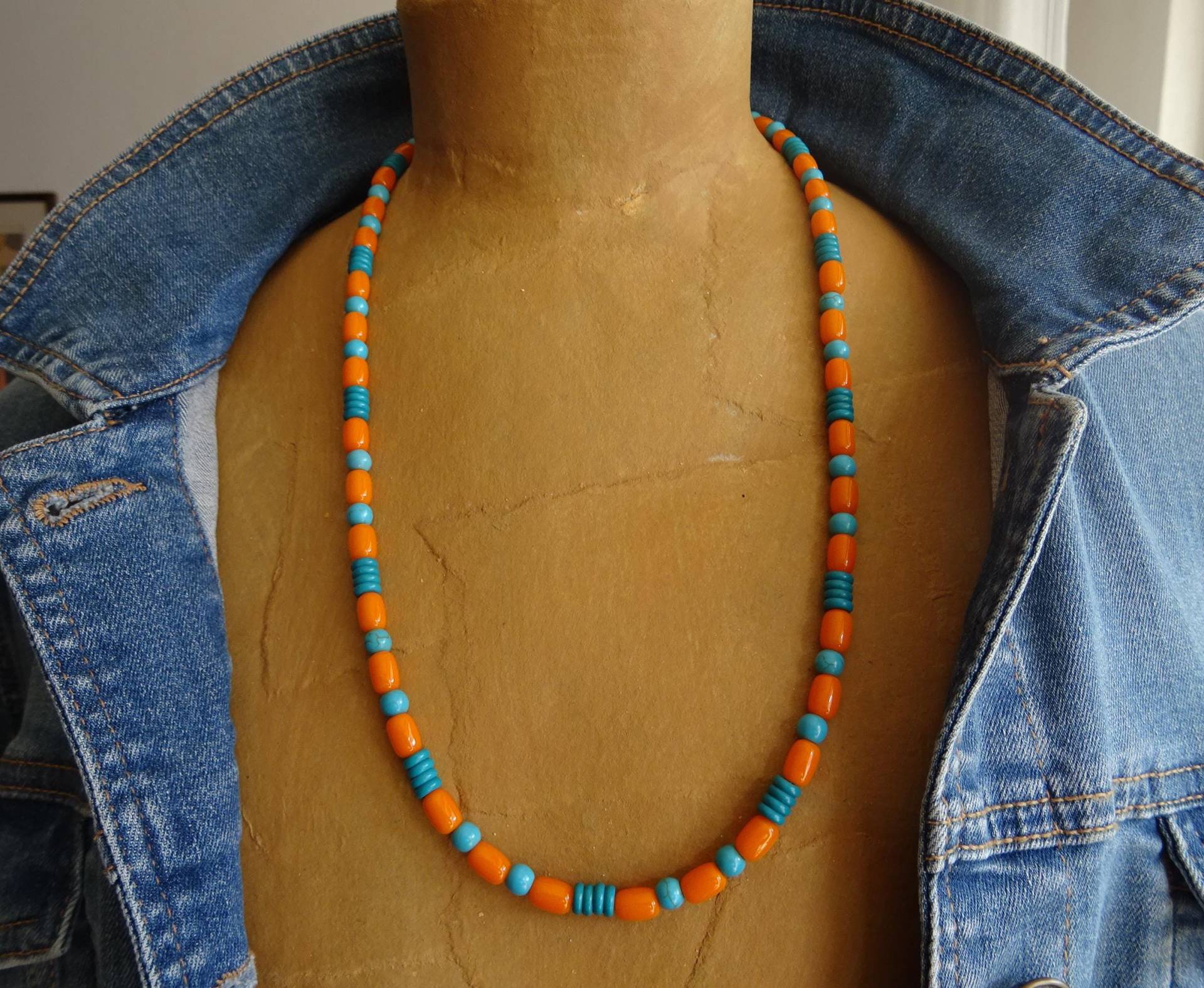Orangefarbene Glasperlenkette, Sommerkette, Ibiza, Boho, Hippie, Gutelaunekette, Blusenkette, Lagenlook, Bunte Kette von SibeaDesign