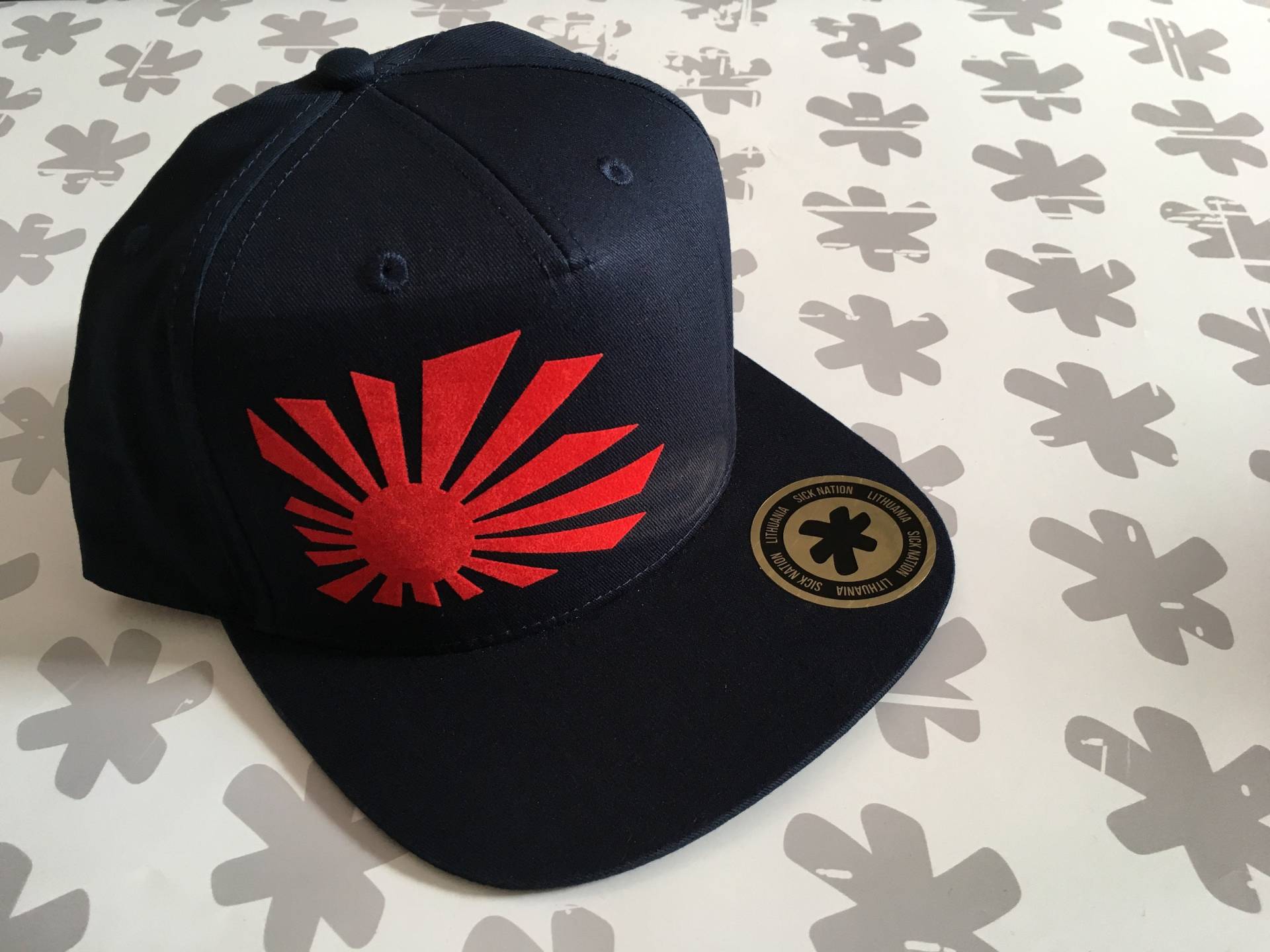 Rising Sun 5 Panel Schwarz Snapback Cap Für Alle Jdm Car Enthusiasten Rising Sun 5 Panel Schwarz Snapback Cap Für Alle Jdm Car Enthusiasten von SickTshirts