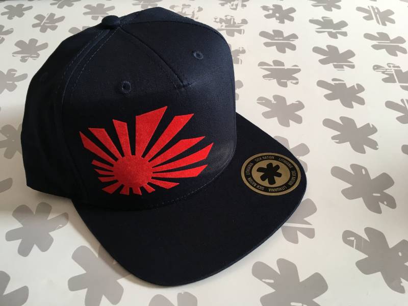 Rising Sun 5 Panel Schwarz Snapback Cap Für Alle Jdm Car Enthusiasten von SickTshirts