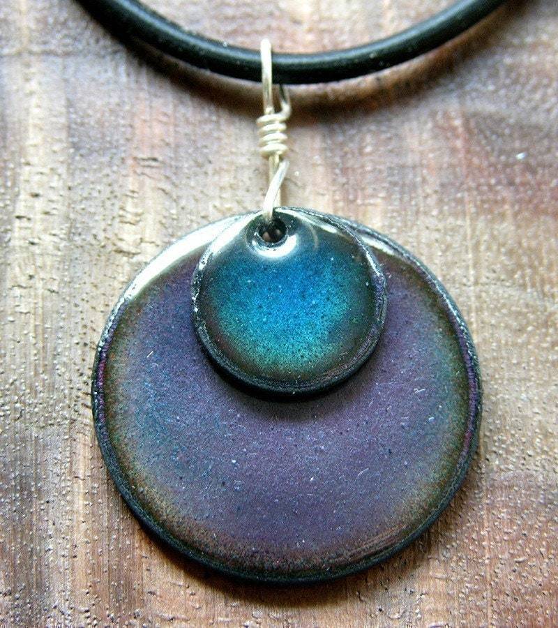 Blau Und Lila Anhänger, Blau Halskette, Schmuck, Emaille Anhänger Blau Und Lila Anhänger, Blau Halskette, Schmuck, Emaille Anhänger von SiftandWinnow