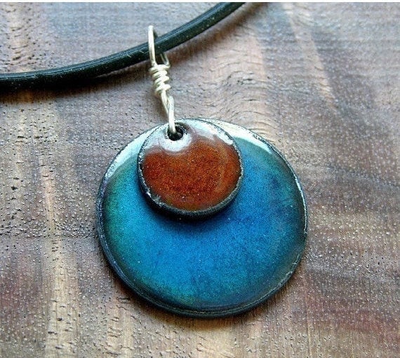 Braun Und Blau Anhänger, Braun Halskette, Kupfer Emaille Schmuck, Kastanie Wasser Prärie Stil, Handgefertigt Braun Und Blau Anhänger, Braun Halskette, Kupfer Emaille Schmuck, Kastanie Wasser Prärie Stil, Handgefertigt von SiftandWinnow