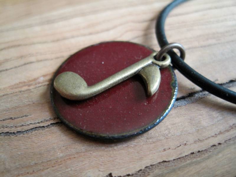 Musik-Note-Halskette, Musik-Note-Anhänger, Musik-Note-Schmuck, Emaille-Halskette, Emaille-Anhänger, Geschenk Für Musikliebhaber Musik-Note-Halskette, Musik-Note-Anhänger, Musik-Note-Schmuck, Emaille-Halskette, Emaille-Anhänger, Geschenk Für Musikliebhaber von SiftandWinnow