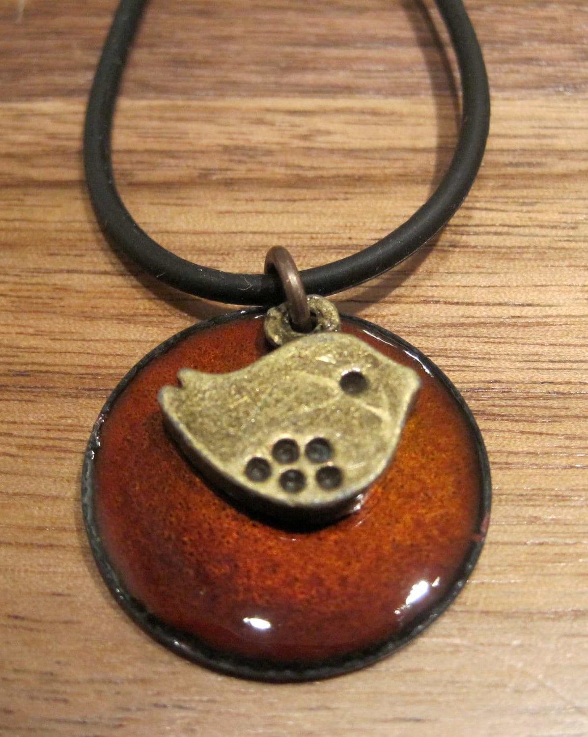 Vogel-Halskette, Vogel Schmuck, Kastanie Braun Emaille Anhänger, Französisch Braten, Espresso, Schattierungen Von Vogel-Halskette, Vogel Schmuck, Kastanie Braun Emaille Anhänger, Französisch Braten, Espresso, Schattierungen Von von SiftandWinnow
