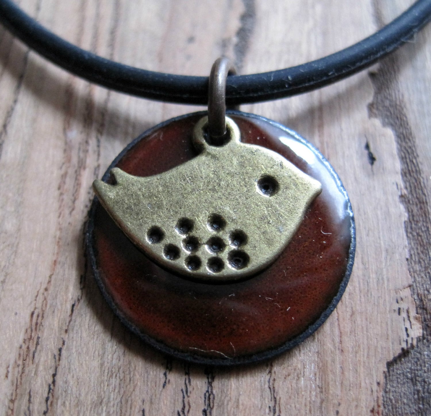 Vogel-Schmuck, Kastanie Vogel Halskette, Braun Emaille Schmuck, Französisch Braten, Mokka, Espresso Schattierungen Von Braun Vogel-Schmuck, Kastanie Vogel Halskette, Braun Emaille Schmuck, Französisch Braten, Mokka, Espresso Schattierungen Von Braun von SiftandWinnow