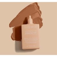 Sigma Beauty - Skin Perfector Hydrating Tint 5 Dark Golden Tint Sigma Beauty - Skin Perfector Hydrating Tint 5 Dark Golden Tint von Sigma Beauty