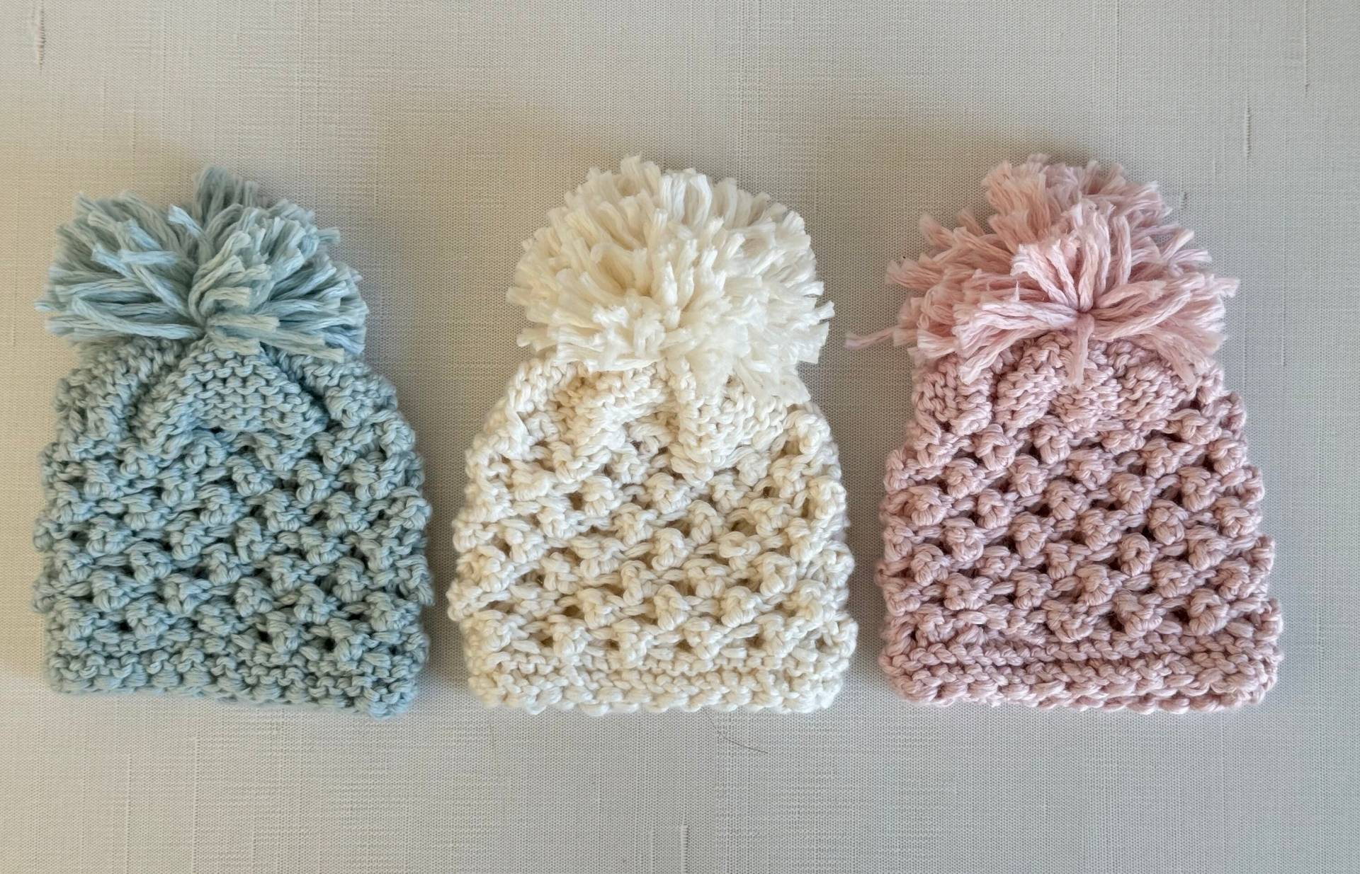 Handgestrickte Baby Mütze Mit Bommel Weiche Baumwolle Acrylgarn von SignatureSimone
