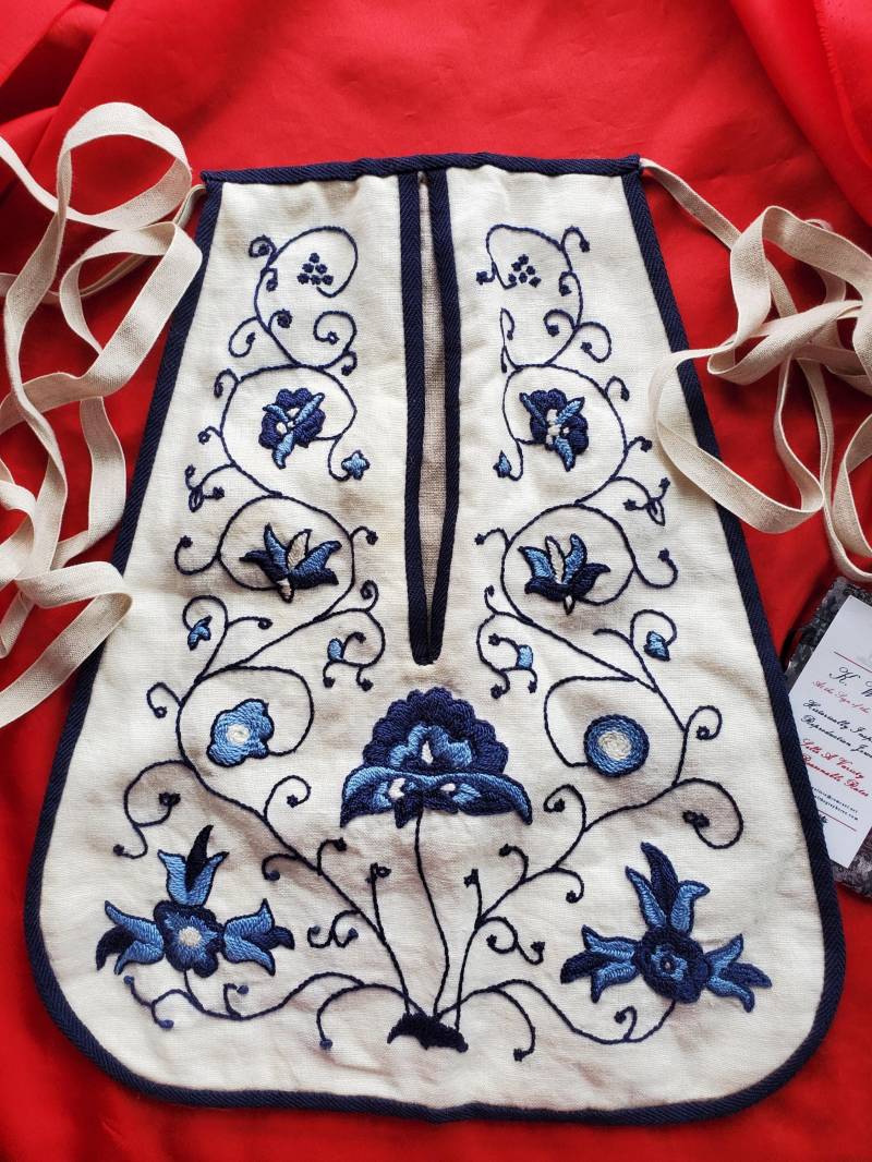 18Th Century Damentasche Mit Crewel-stickerei Aus Leinen - Handgenäht Und Bestickt von SignoftheGrayHorse