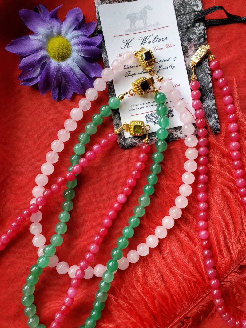 Artikel N-0051 - Rosenquarz Oder Grüner Achat Halskette, Reenactor Schmuck, Sca Renaissance Halskette von SignoftheGrayHorse