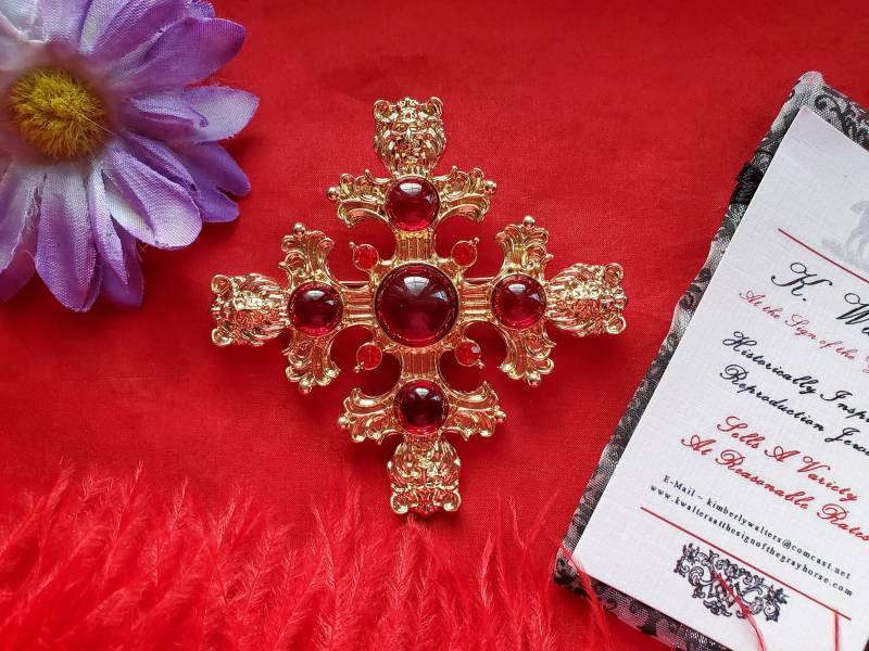 Br-0022 - Richard Löwenherz Brosche Mittelalter Brosche, Renaissance Medaillon, Jerusalem Kreuz, Kreuzzüge, Gold, Rot von SignoftheGrayHorse