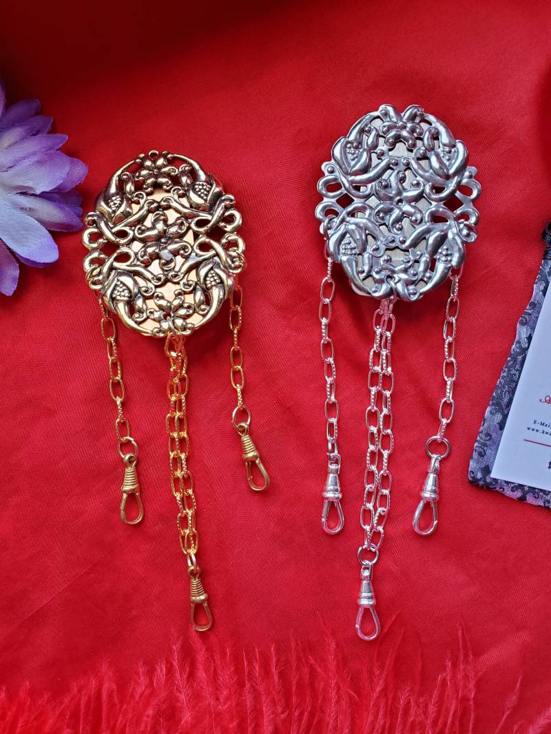 C-0004 - Silber Und Messing Uhrenkette Mit Floralem Design, Etui, Chatelaine, Taschenuhrenkette Aus Dem 18.jh von SignoftheGrayHorse