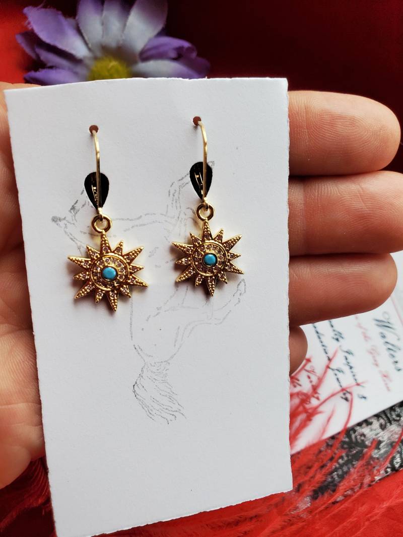 E-0239C - Vergoldete Ohrhaken Mit Türkisfarbenem Stern Cameo Aus Den 60Er Jahren von SignoftheGrayHorse