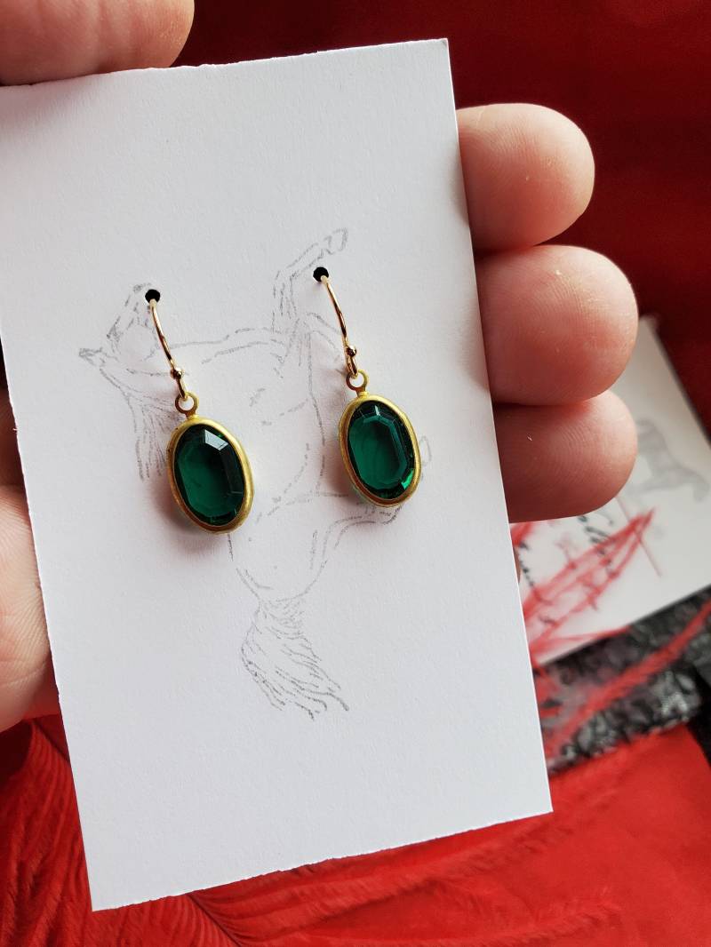 E-0611 - The Martha Gold Filled Ohrhaken Mit Ovalem Swarovski Kristall Tropfen Georigan, Regency, Victorian, Citrin, Abschlussball, Sapphire von SignoftheGrayHorse