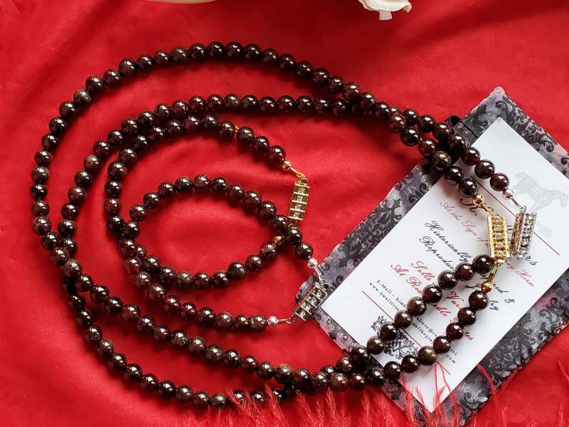 N-0129 - Granat Halskette Oder Armband Mit Vergoldetem Versilbertem Verschluss von SignoftheGrayHorse