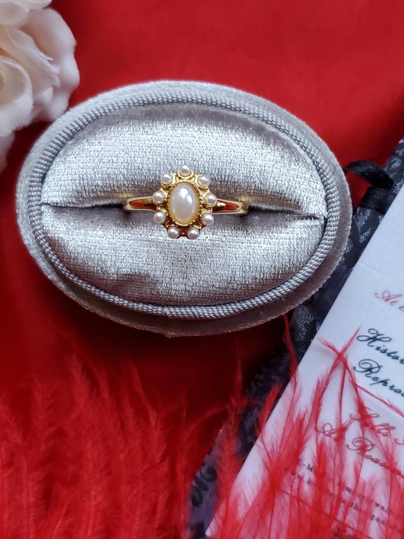 R-0095 - Perlen Cluster Vergissmeinnicht Ring von SignoftheGrayHorse