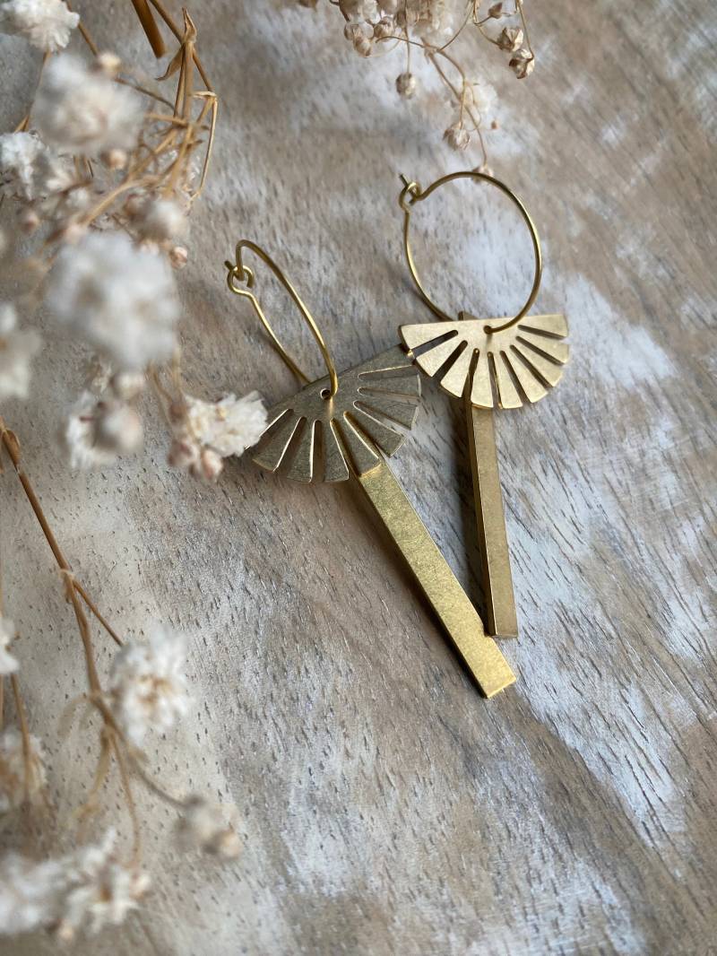Creolen Ohrringe Boho Makramee Schmuck Gold Gehämmert Halbmond Messing Design Antik von Siimango