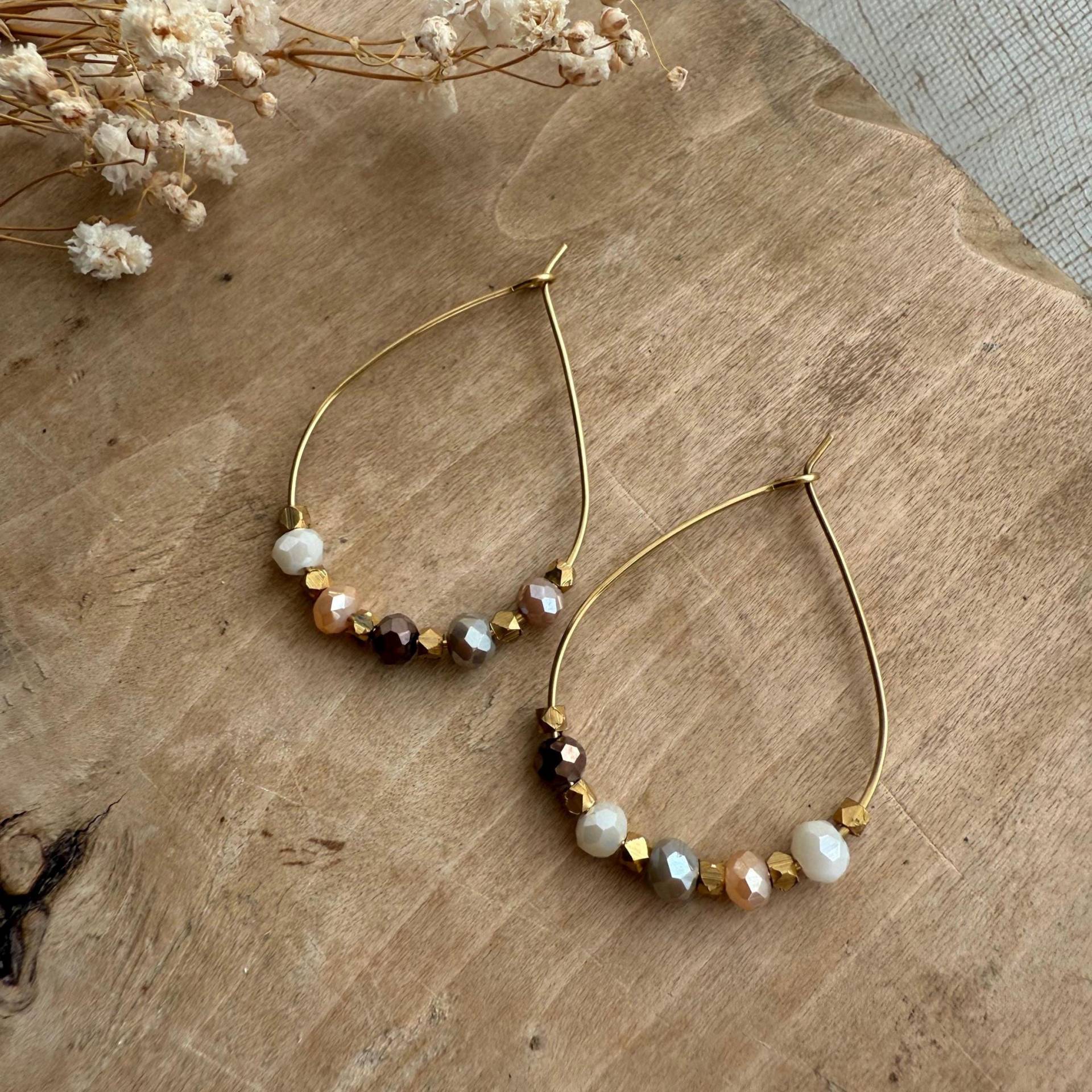 Creolen Ohrringe Boho Makramee Schmuck Mit Perlen in Gold von Siimango