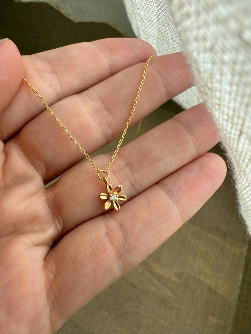 Kette 18K Vergoldet Schmuck Gold - Designschmuck Boho Ethno Wasserfest Filigran Blume von Siimango