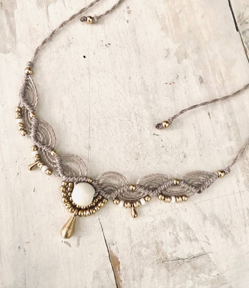 Makramee Kette Boho Ethno Hippie Halskette Schmuck Geflochten Tropfen Messing Keramik Perle Handmade Gold von Siimango