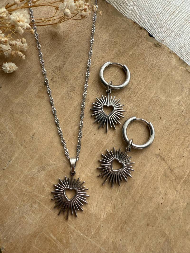 Set Creolen Kette Halskette Silber // Ohrringe, Perlen Herz Sonne Hoops , Designschmuck, Moderne Form, Muster, Antik Boho Wasserfest von Siimango