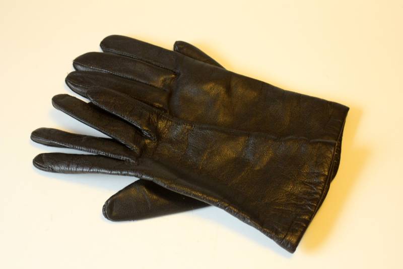 Damen Handschuhe Lederhandschuhe Vintage Autohandschuhe Leder Schwarz Handgenäht 1950S 60S Gloves Mid Century Leather Handmade Rockabilly von SilaVintageandmore