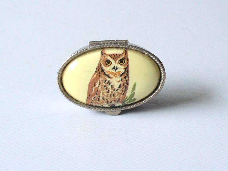 Dekorative Pillendose Vintage Metall Pillenbox Ringbox Schmuckdose Silver West Germany Pillbox Süßstoffdose Sweetenerbox von SilaVintageandmore